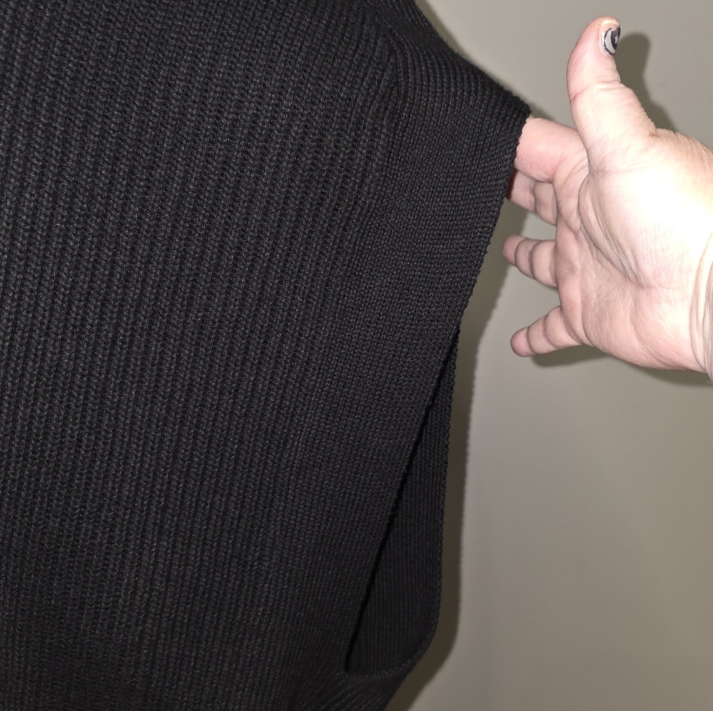 Michael Kors Black Sweater Open Sleeves Buckle Strap Accents Size 1X NWT - Picture 15 of 16